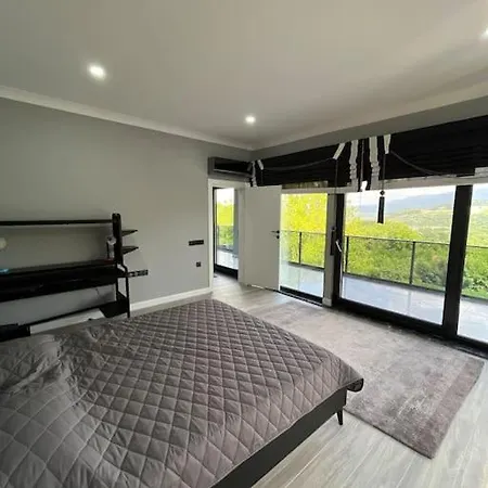 Luxury In Nature With Heated Pool And Fireplace Villa *