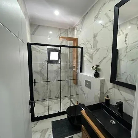 Luxury In Nature With Heated Pool And Fireplace Villa *