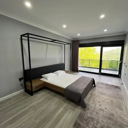 Luxury In Nature With Heated Pool And Fireplace Villa *